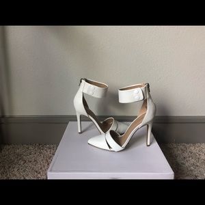 White Pointy Toe Heels